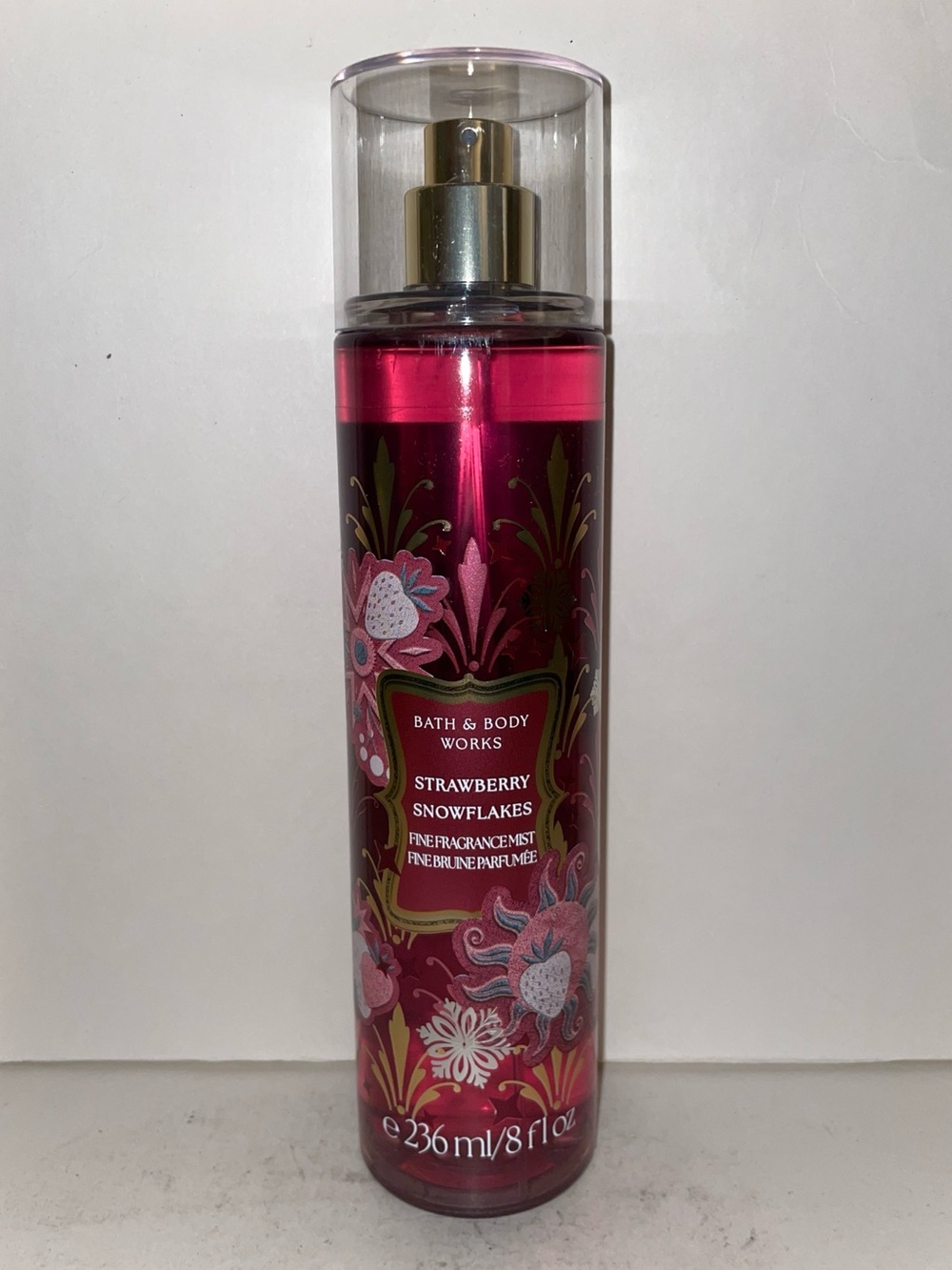 Bath & Body Works Strawberry Snowflakes Fine Fragrance Mist 8oz New